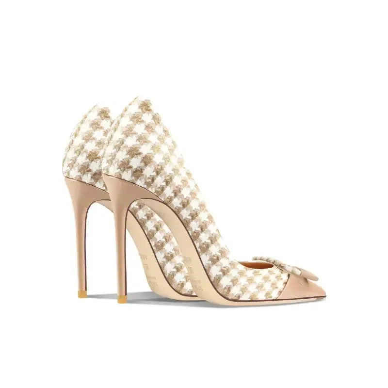 Escarpins en damiers
