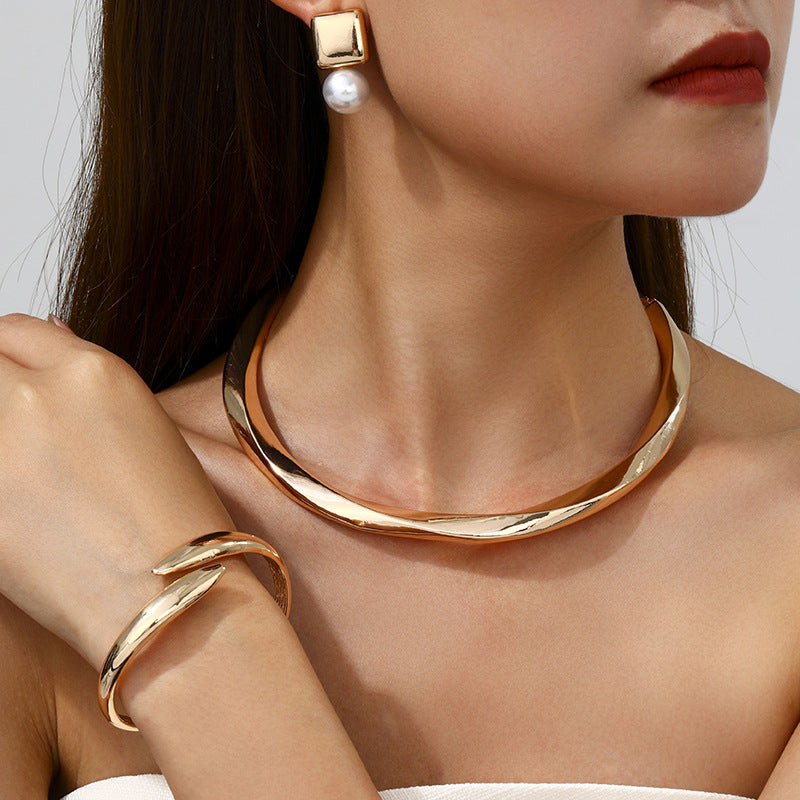 Women's Statement Necklace Geometric Wave Design Pearl Earrings And Bracelet
