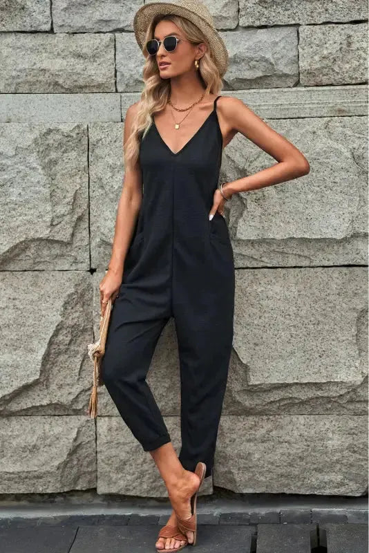 Black Textured Sleeveless V-Neck Pocketed Casual Jumpsuit-2