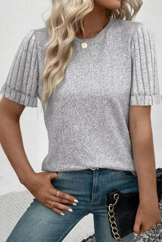 Gray Ribbed Splicing Sleeve Round Neck T-shirt-2