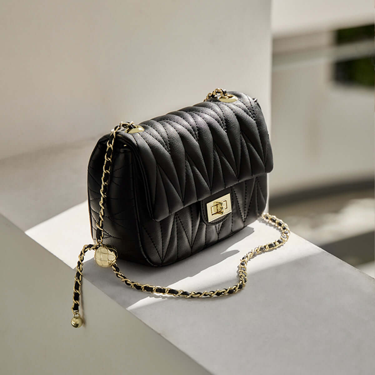 Sac à bandoulière matelassé noir Penthouse