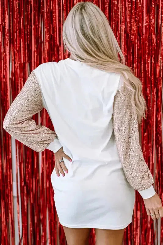 Robe courte droite à manches bouffantes et sequins blancs